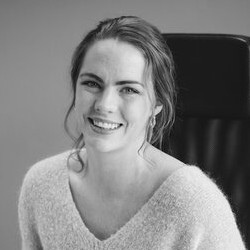 Camilla Lange